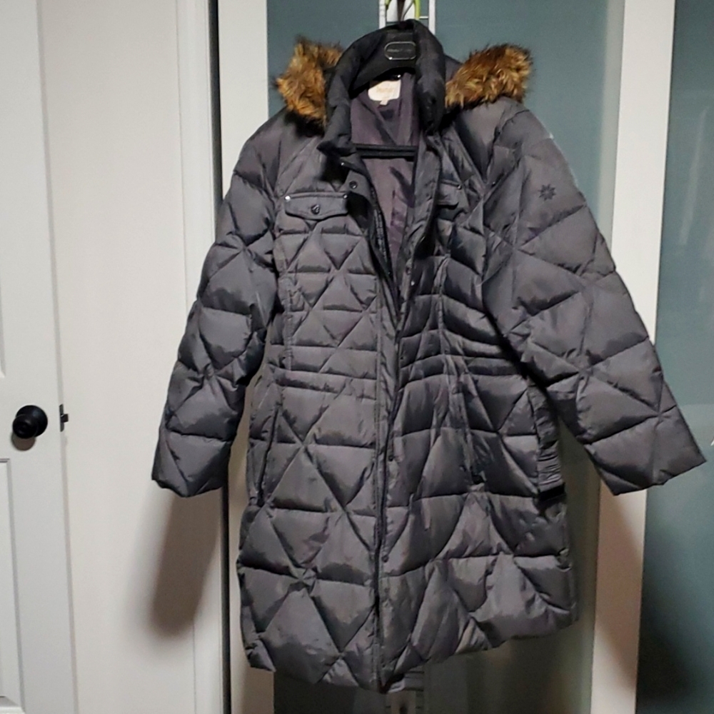 Coat - Picture 1 of 4